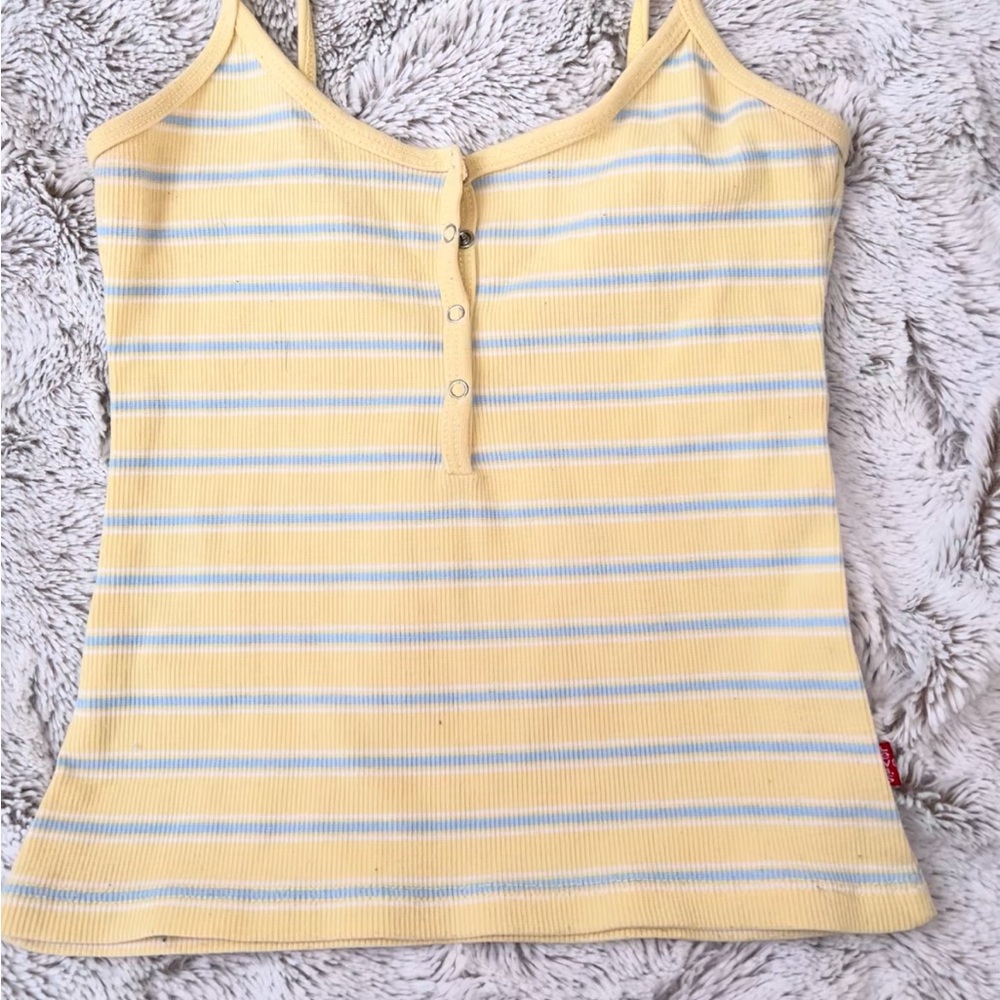 Levi tank